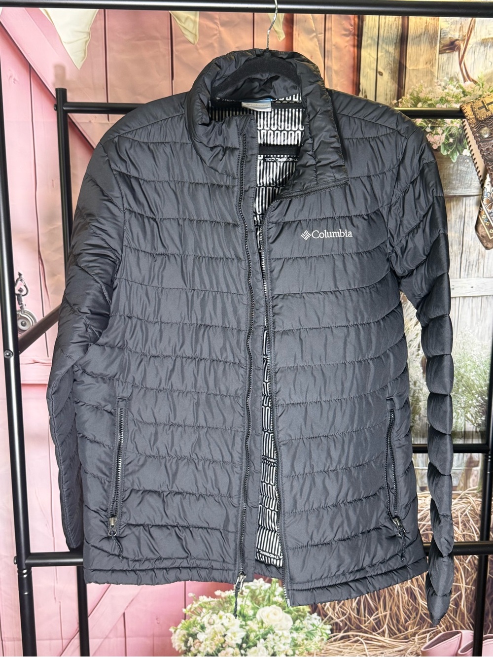 Columbia Women’s Black Lightweight Packable Puffer Jacket Size Medium